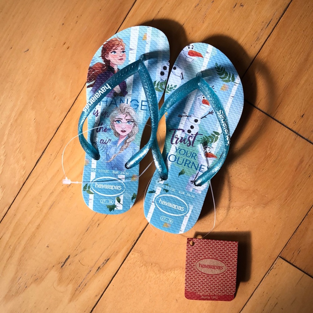 Kids Havaianas. Frozen themed, new with tags!